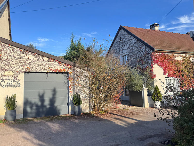 Maison - 166 m² - 7 pièces