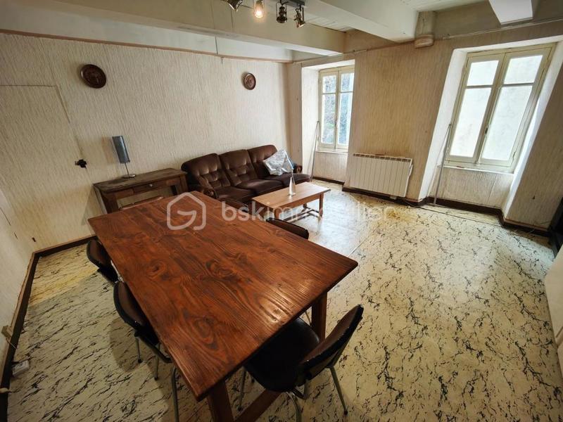 Maison ancienne - 88 m² - 4 pièces