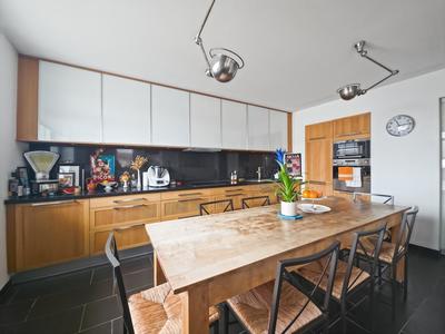 Appartement - 93 m² - 4 pièces