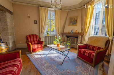 Villa - 206 m² - 6 pièces