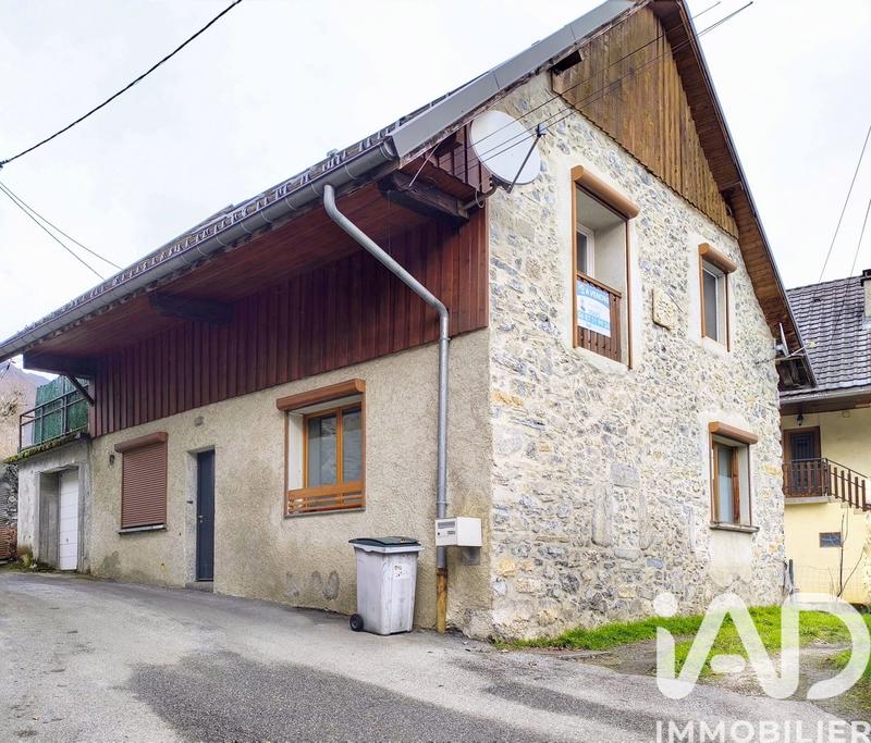Maison de village - 116 m² - 4 pièces