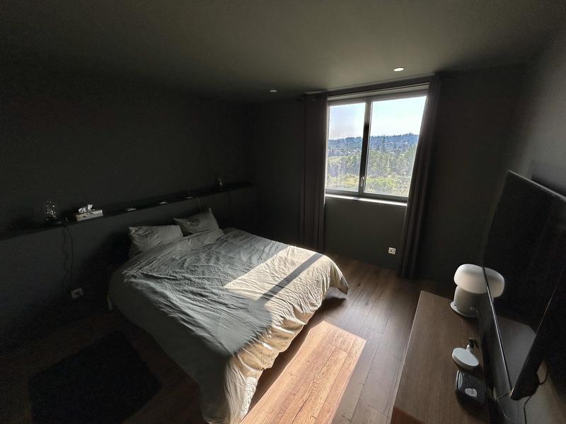 Maison - 239 m² - 5 pièces