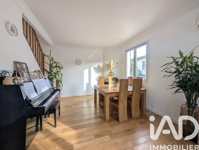 Maison - 101 m² - 6 pièces