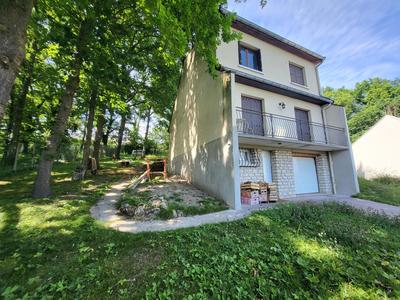 Maison - 110 m² - 6 pièces