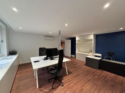 Bureau - 86 m²