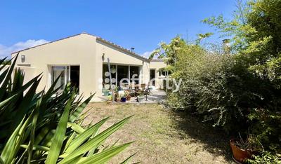 Maison - 161 m² - 5 pièces