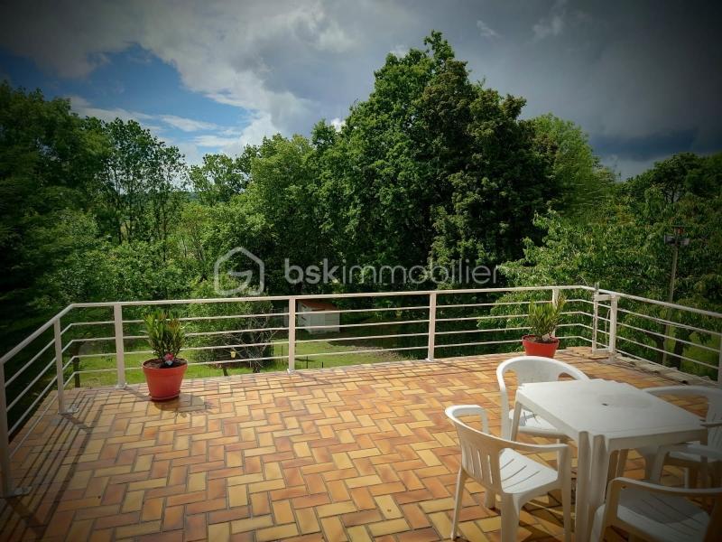 Maison - 128 m² - 7 pièces