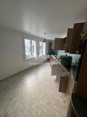 Maison - 122 m² - 5 pièces