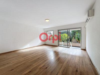 Appartement - 87 m² - 4 pièces