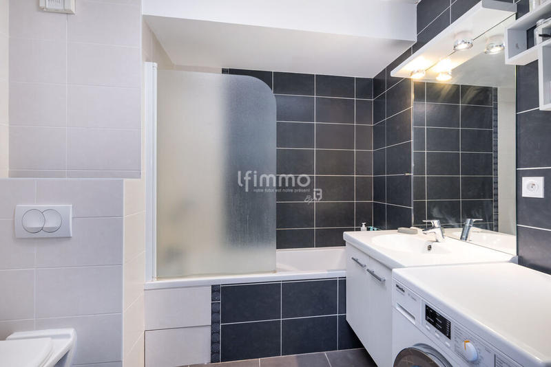 Appartement - 139 m² - 6 pièces