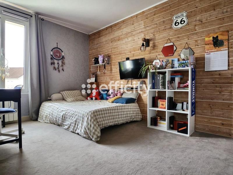 Pavillon - 167 m² - 7 pièces