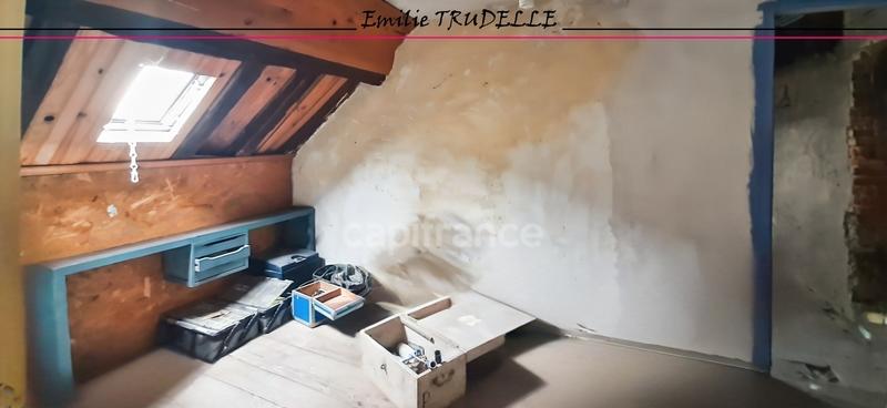 Maison - 222 m² - 8 pièces