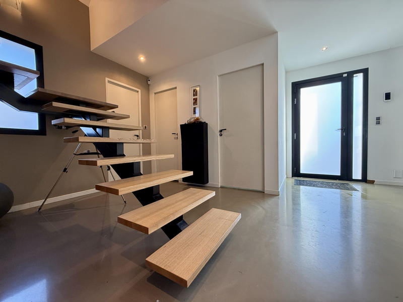 Maison contemporaine - 184 m² - 6 pièces