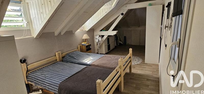 Maison - 139 m² - 8 pièces