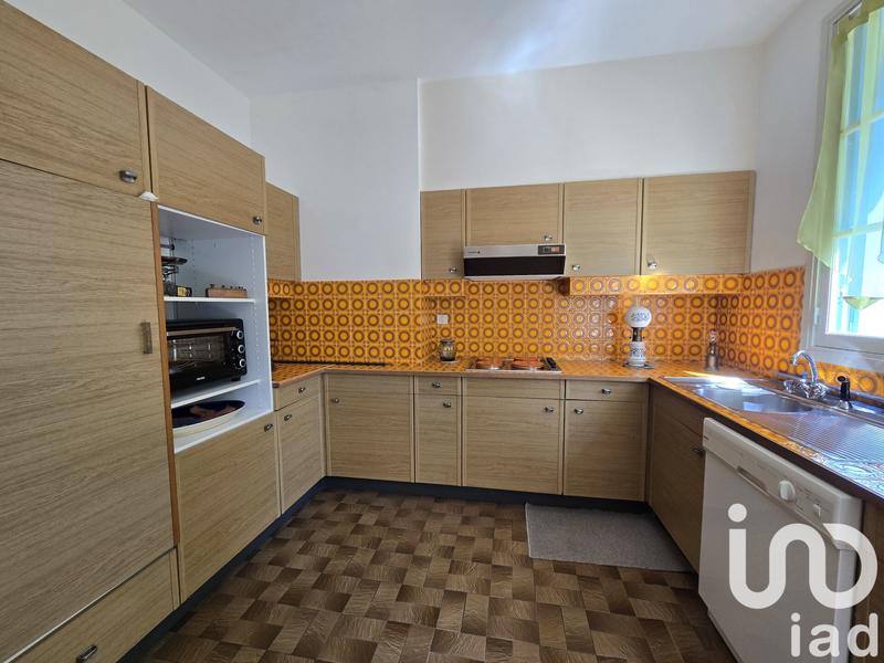 Maison - 181 m² - 8 pièces