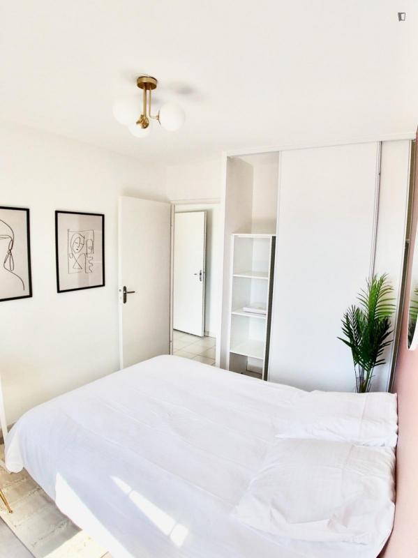 Chambre - 10 m² - 5 pièces