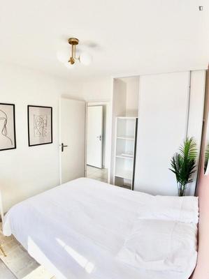 Chambre - 10 m² - 5 pièces