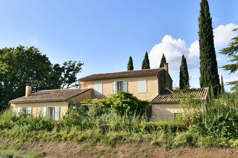 Villa - 190 m² - 9 pièces
