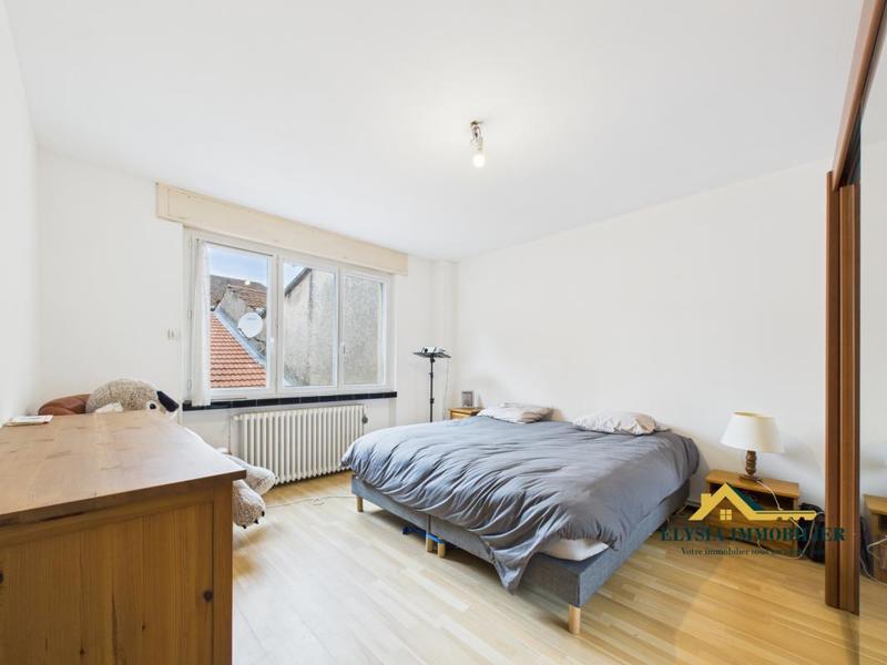 Appartement - 100 m² - 4 pièces