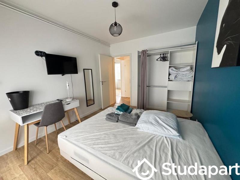 Chambre - 12 m² - 1 pièce