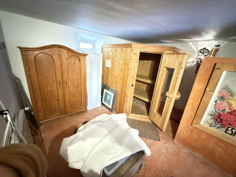 Maison - 460 m² - 10 pièces