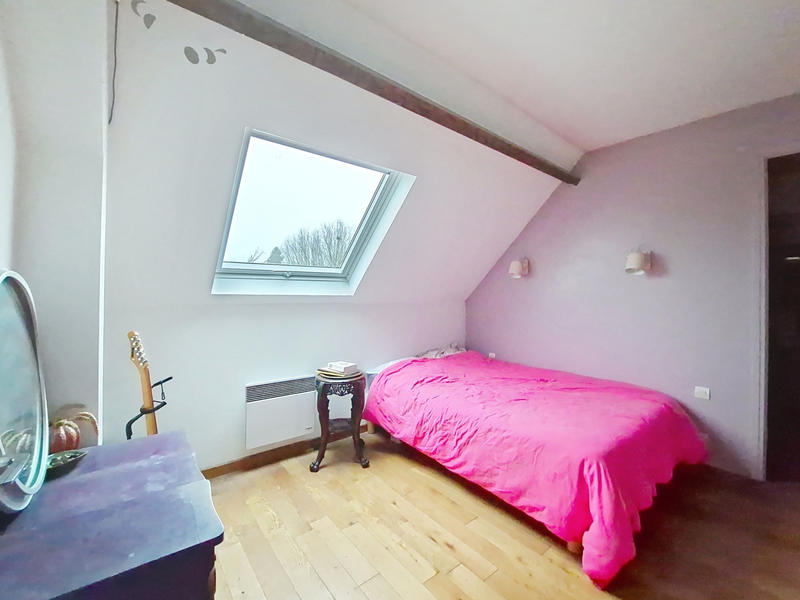 Maison - 210 m² - 10 pièces