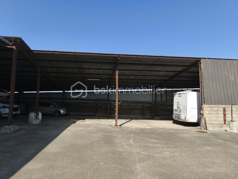 Corps de ferme - 200 m² - 1 pièce