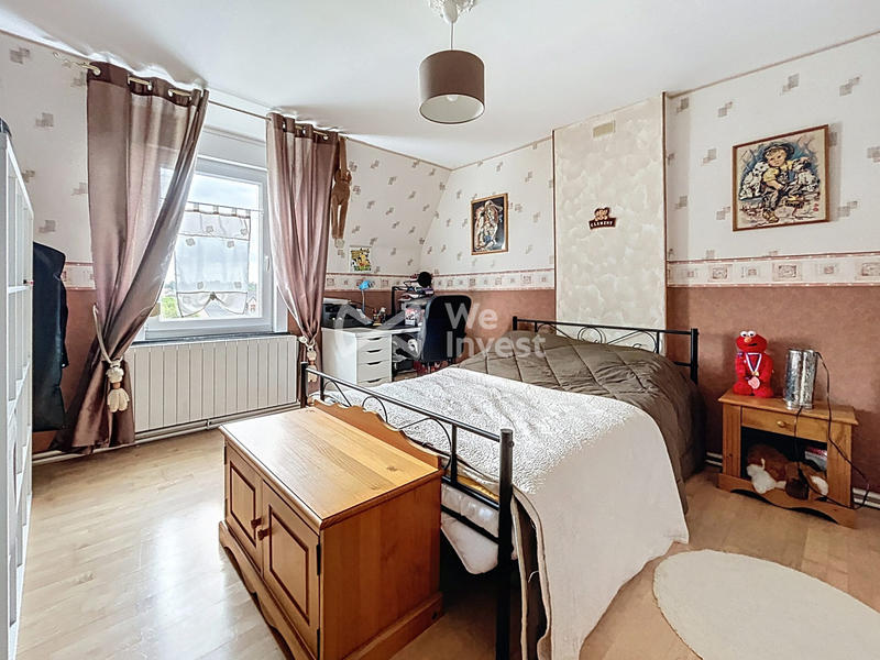 Maison - 204 m² - 7 pièces