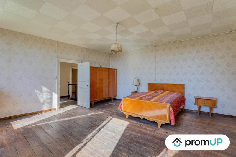 Maison ancienne - 190 m² - 5 pièces