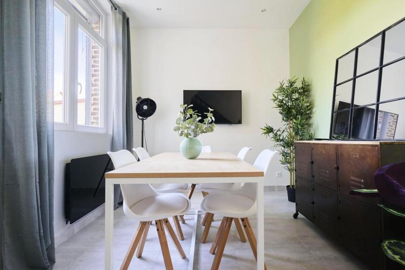 Maison - 121 m² - 6 pièces