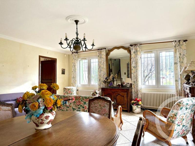 Maison - 105 m² - 5 pièces