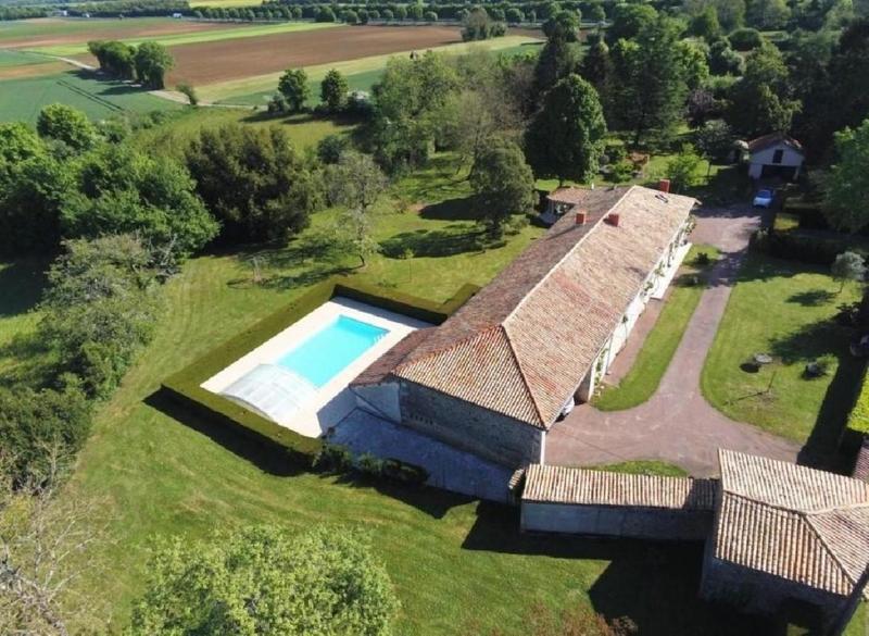 Maison - 293 m² - 8 pièces