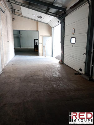 Entrepôt - 3 225 m²