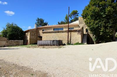 Maison - 300 m² - 8 pièces