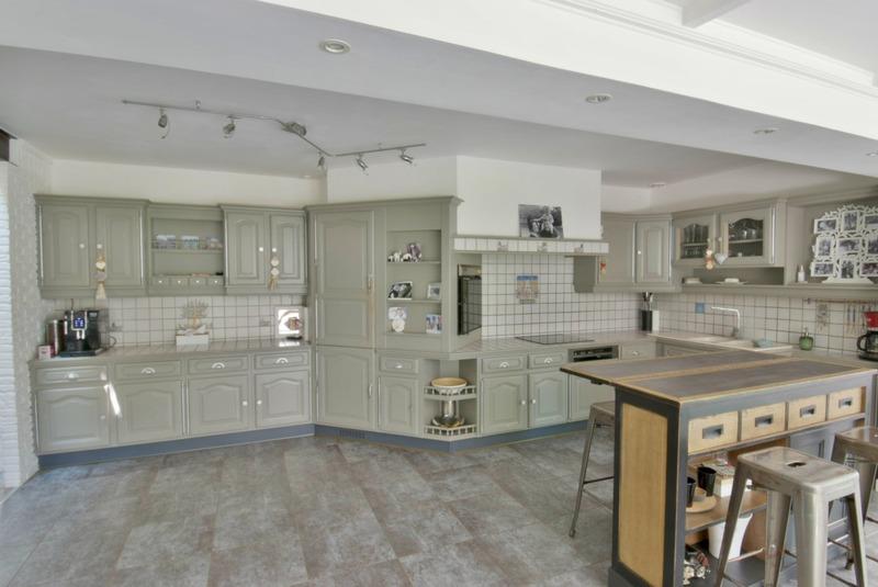 Maison - 282 m² - 7 pièces