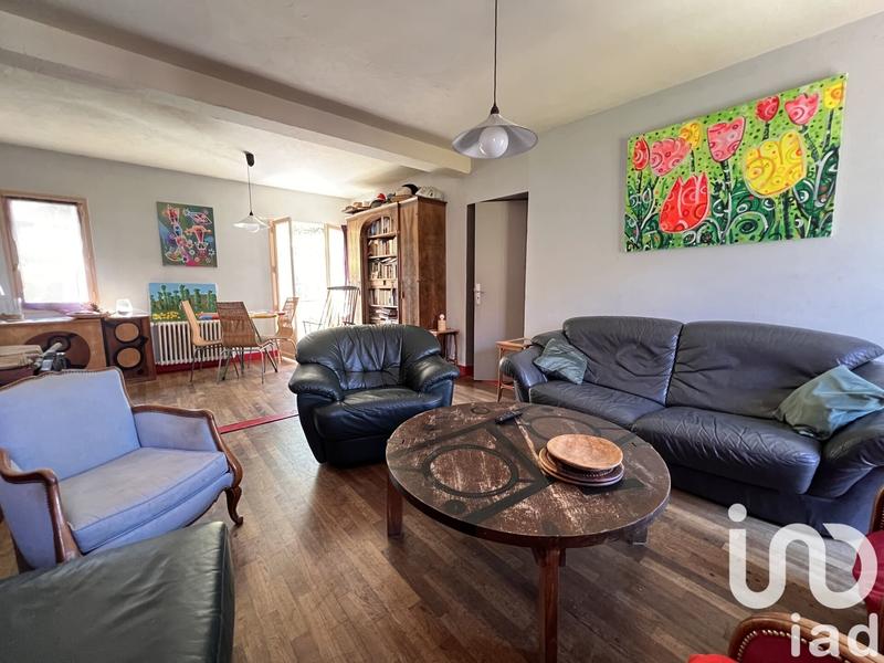 Maison - 214 m² - 8 pièces