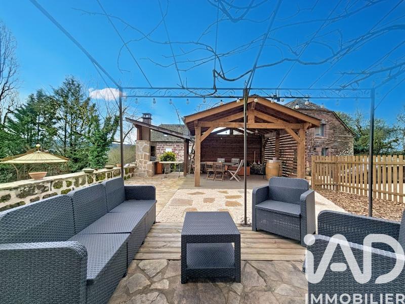 Maison - 368 m² - 10 pièces