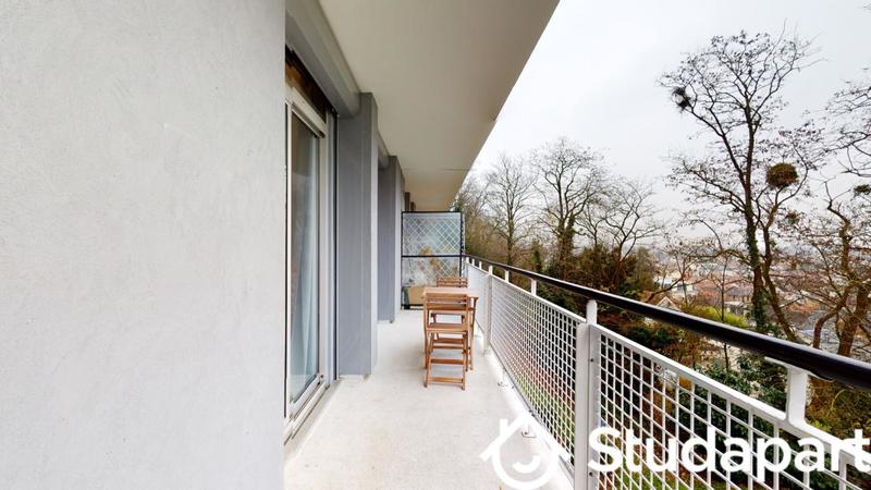 Chambre - 11 m² - 1 pièce