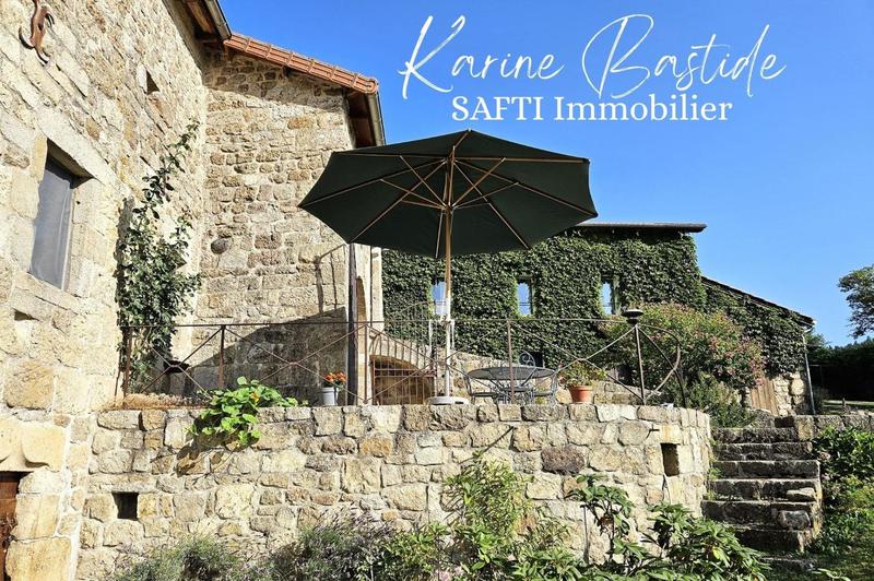 Maison - 225 m² - 14 pièces