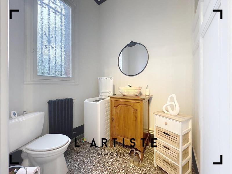 Château - 590 m² - 16 pièces