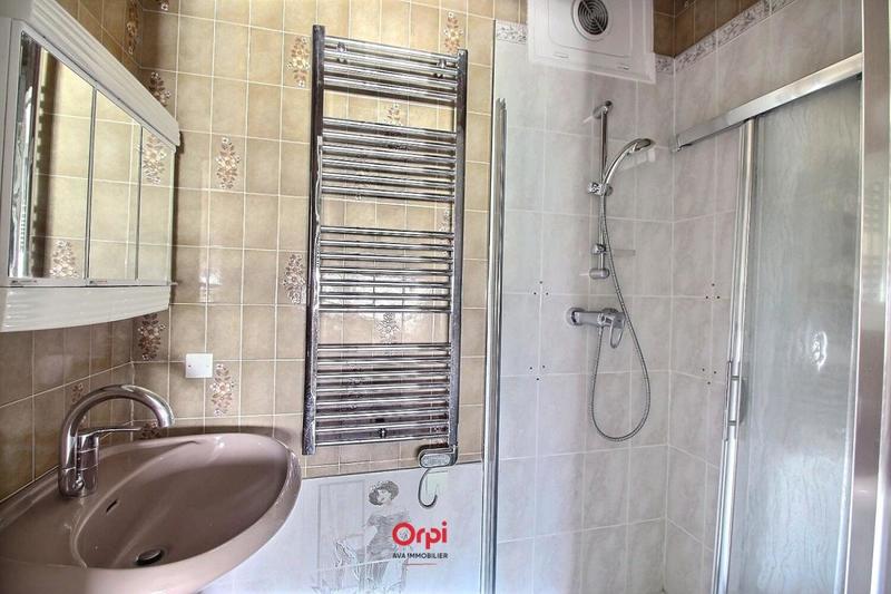 Appartement - 99 m² - 4 pièces