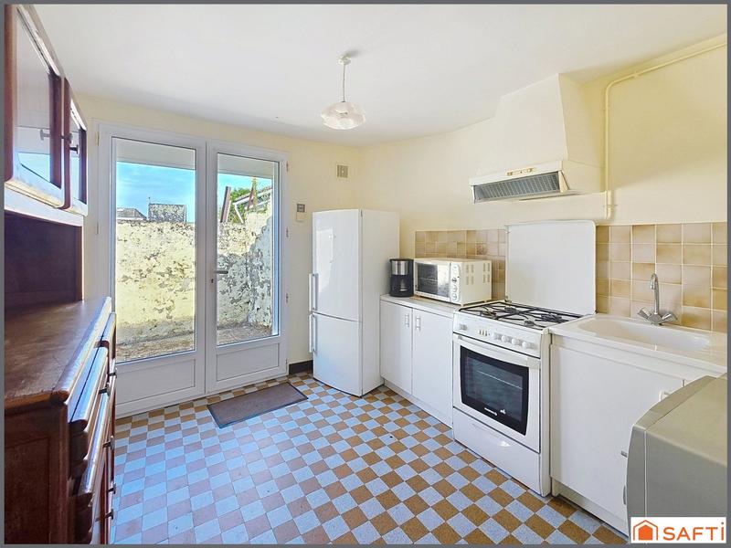 Maison - 99 m² - 4 pièces