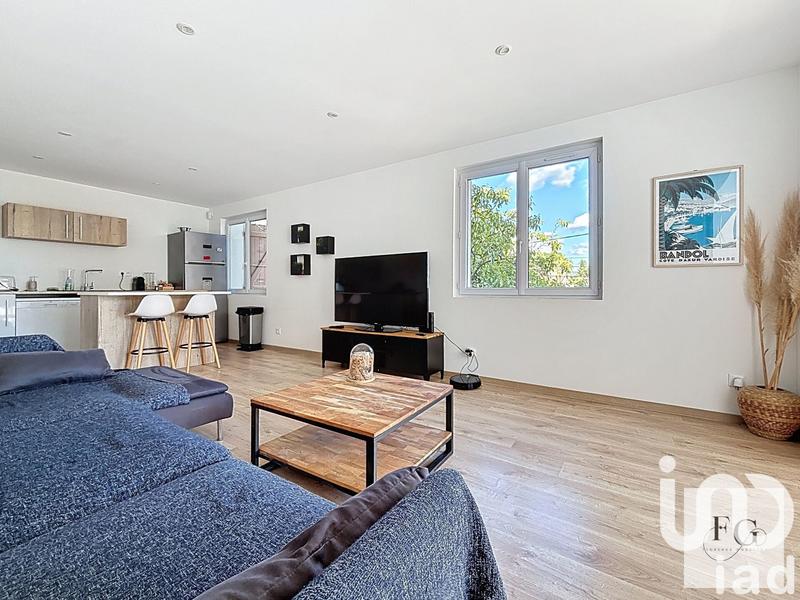 Maison - 94 m² - 4 pièces