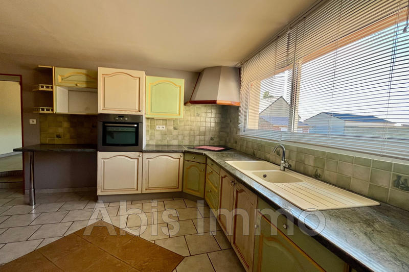 Maison - 98 m² - 5 pièces