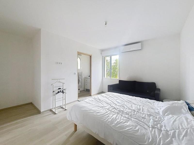 Maison - 200 m² - 4 pièces