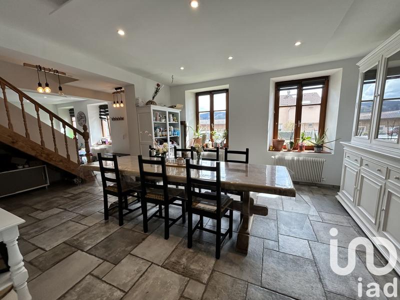 Maison - 146 m² - 6 pièces