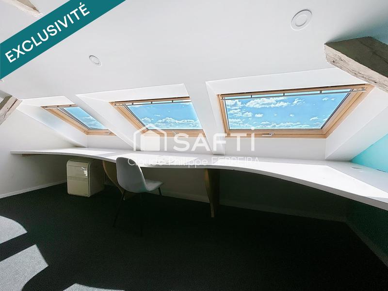 Appartement - 260 m² - 10 pièces