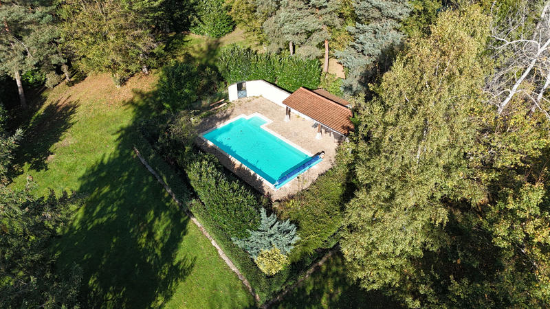 Propriété - 282 m² - 10 pièces