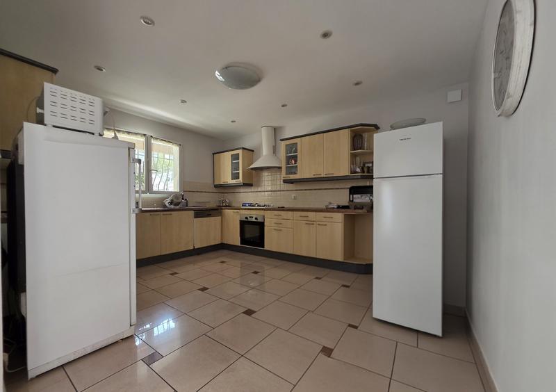 Maison ancienne - 196 m² - 5 pièces