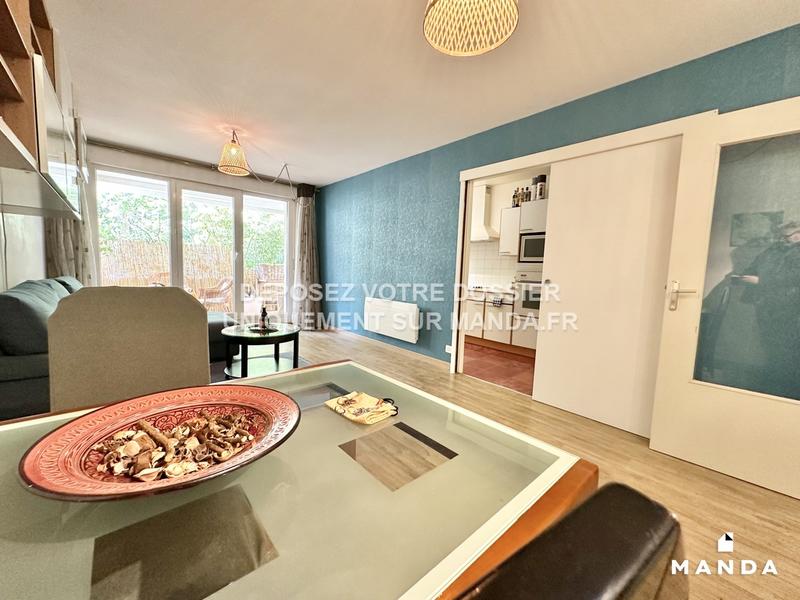 Chambre - 11 m² - 3 pièces